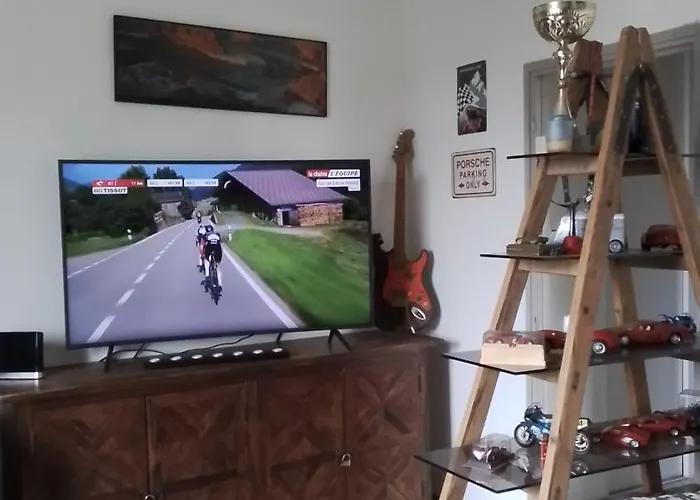 Διαμέρισμα Typique Dans Un Chateau Αζάτσιο